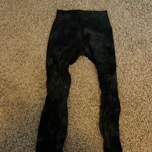 Lulu leggings, they are a marbled green